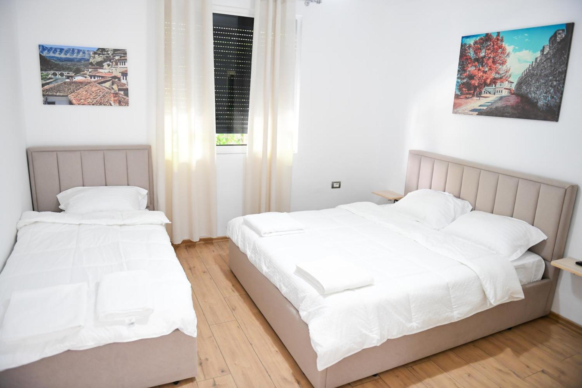 Hotel Villa Edis ベラト エクステリア 写真